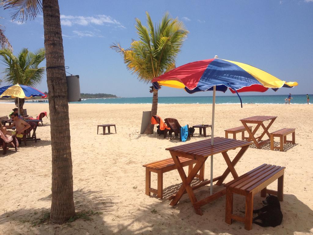 Aqua Marine Beach Resort Pasikuda Zewnętrze zdjęcie